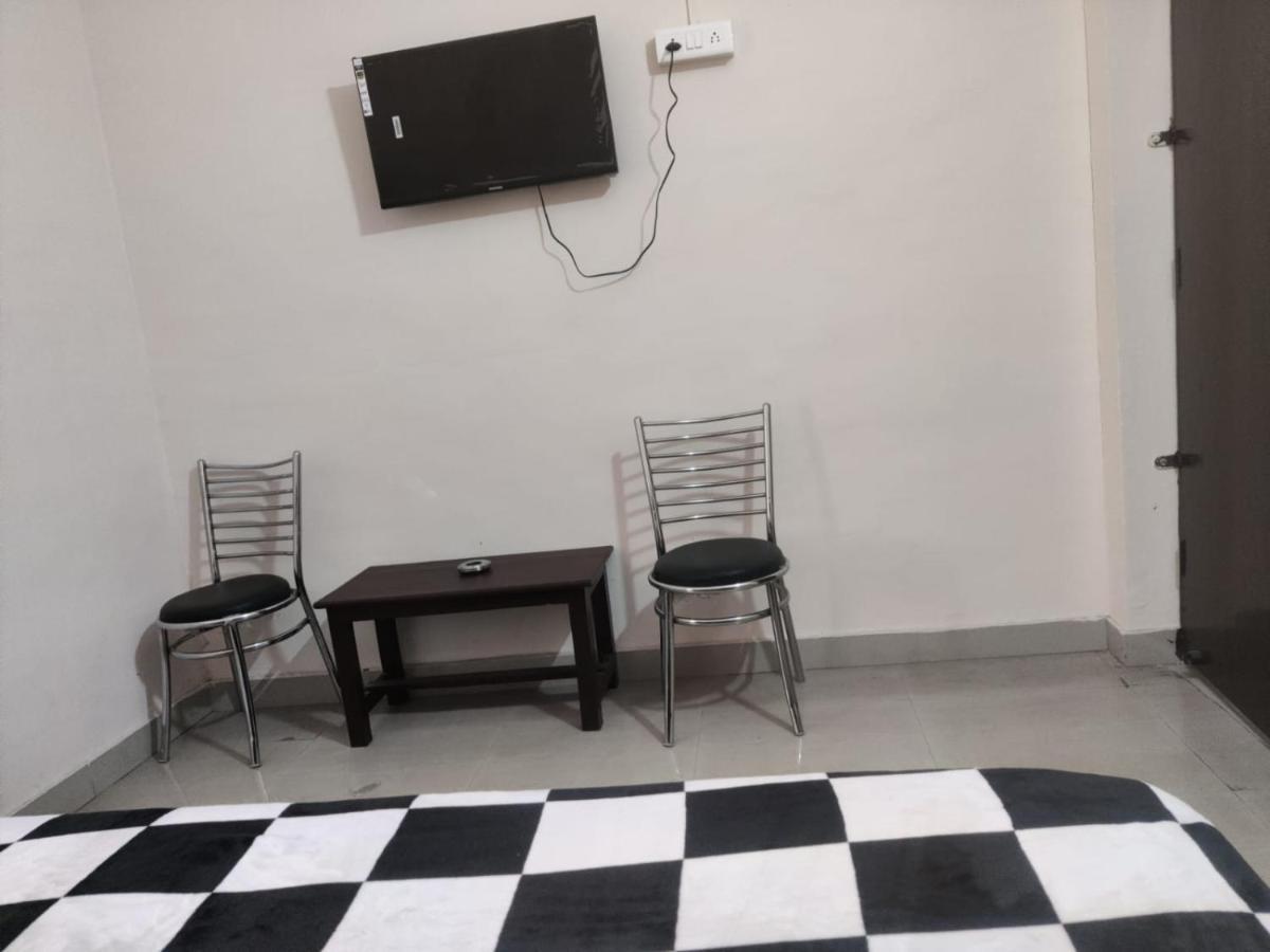 Apna Guest House Dehradun Zewnętrze zdjęcie