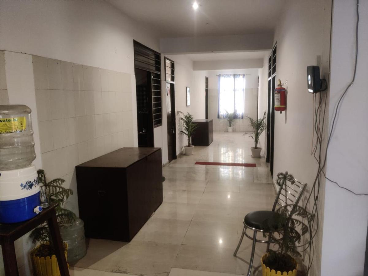 Apna Guest House Dehradun Zewnętrze zdjęcie