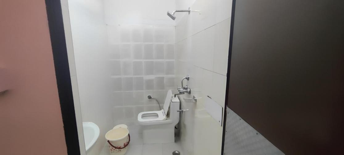 Apna Guest House Dehradun Zewnętrze zdjęcie
