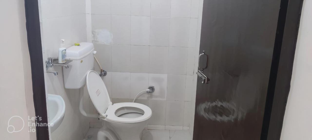 Apna Guest House Dehradun Zewnętrze zdjęcie