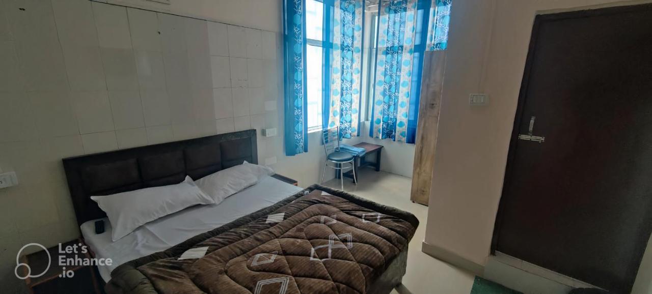 Apna Guest House Dehradun Zewnętrze zdjęcie